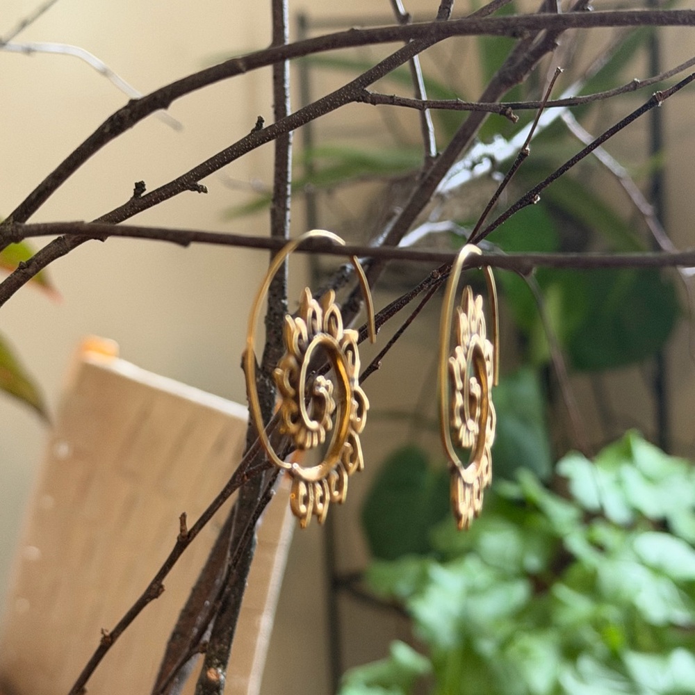 Golden Spiral Fiddlehead Fern Hoop Earrings - Unbranded